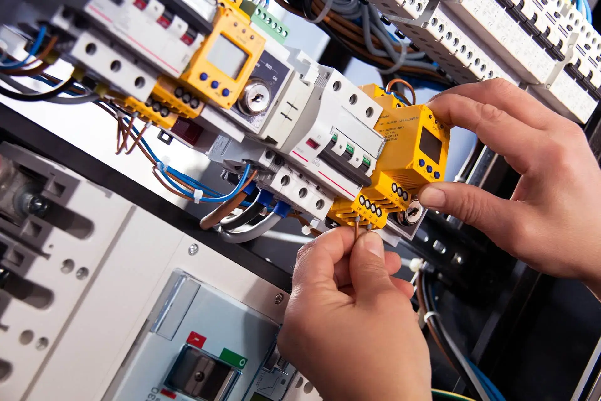 Certified electricians in Greenwich